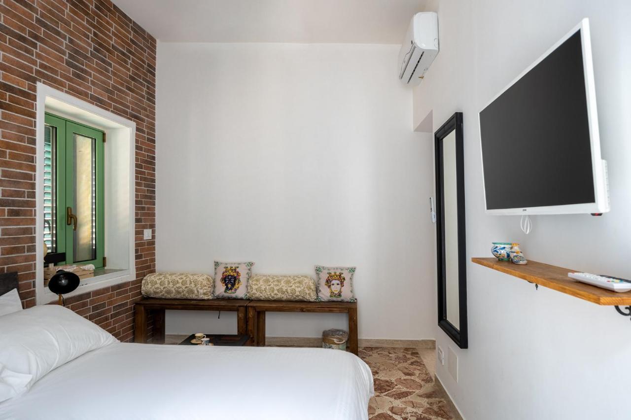 A Calata Bed & Breakfast Noto Exterior photo